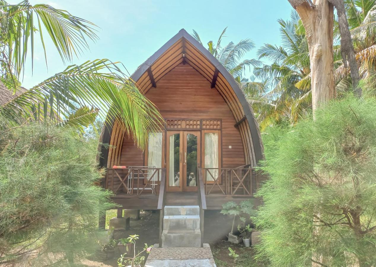 Nusa Indah Bungalows Gili Air Buitenkant foto
