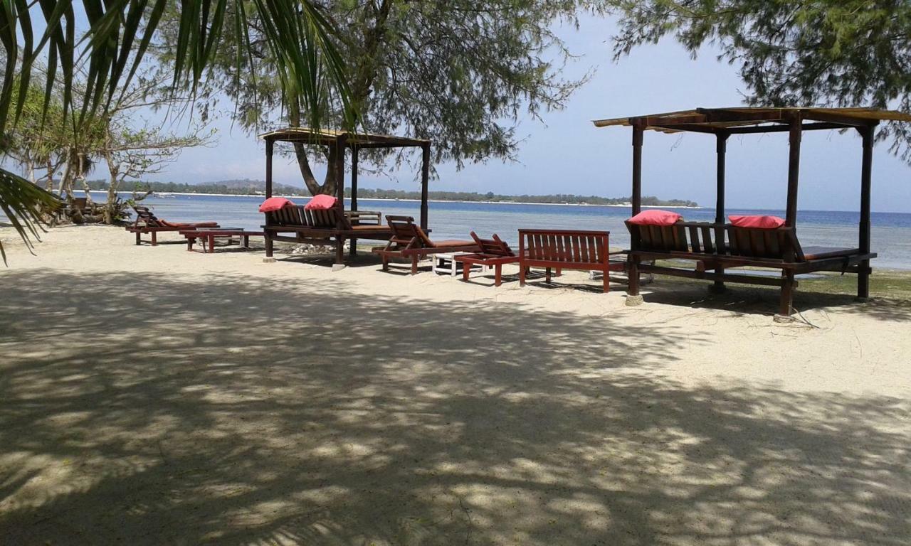 Nusa Indah Bungalows Gili Air Buitenkant foto