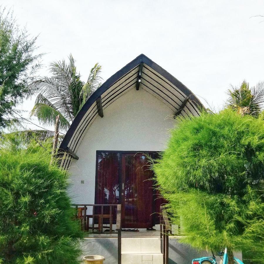 Nusa Indah Bungalows Gili Air Buitenkant foto