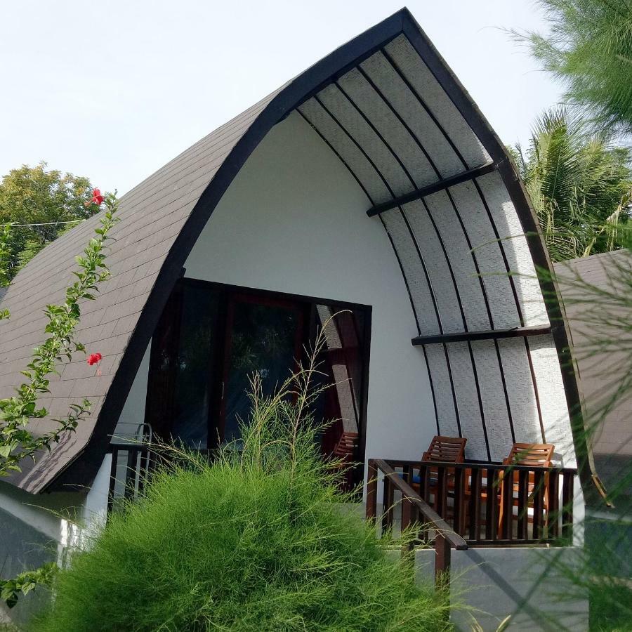 Nusa Indah Bungalows Gili Air Buitenkant foto